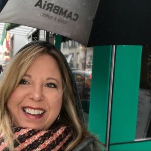 Meet your Posher, Jodia